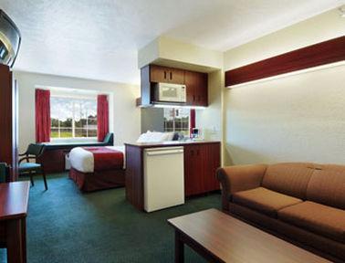 Microtel Inn & Suites By Wyndham Brandon Phòng bức ảnh